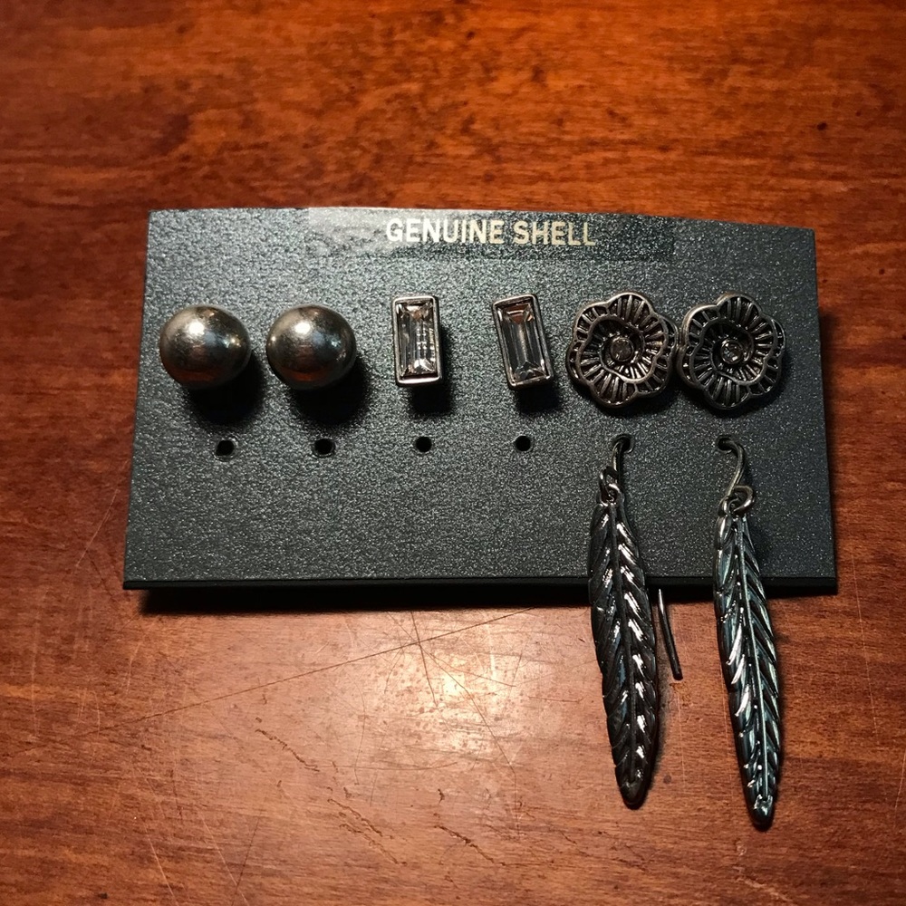Earring pack